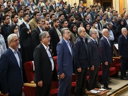 اجلاس روز دانشجو با حضور رئیس‌جمهور و وزرا برگزار شد؛ دانشجویان دزفول بر مطالبات خود تاکید کردند